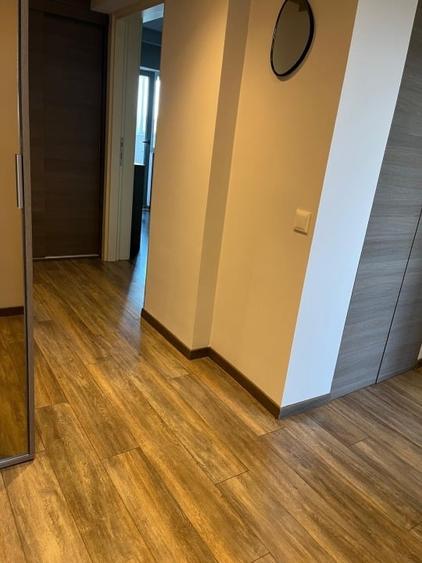 Apartament cu 4 camere decomandat, mobilat în Titan