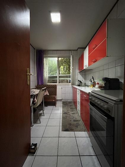 Apartament cu 2 camere semidecomandat în Brâncoveanu