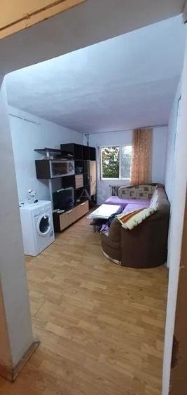Apartament cu 4 camere, decomandat, Manastur., zona BIG. - 1