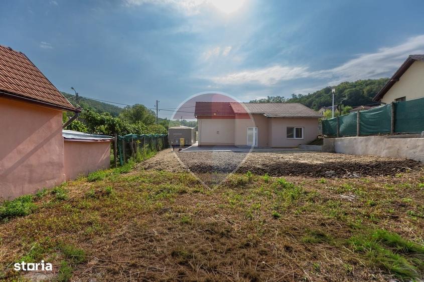 Casă cu 3 camere în Central