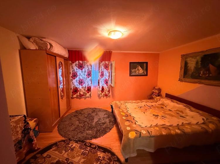 Casă cu 4 camere cu Teren 500 Mp în Central