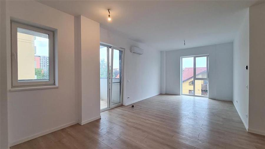 Apartament cu 2 camere nedecomandat în Aradului — fotografia 1