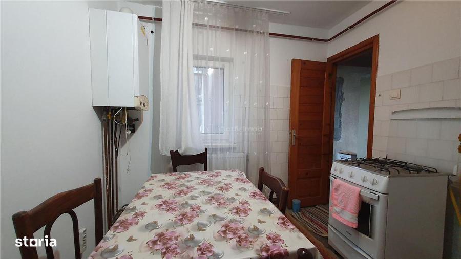Apartament cu 3 camere decomandat în Obcini