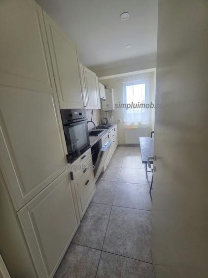 Apartament cu 3 camere decomandat, mobilat în Militari