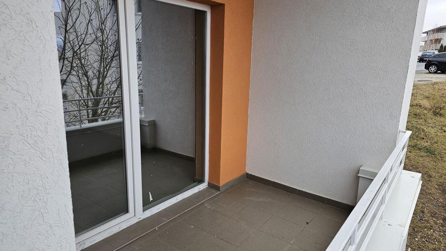 Duplex cu 4 camere cu Canalizare în Apahida