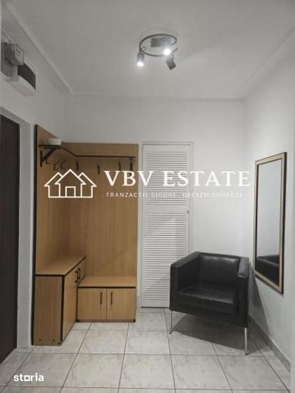 Apartament cu 3 camere semidecomandat în Tineretului