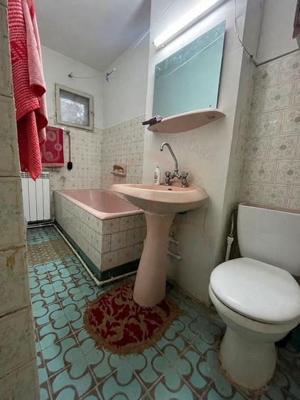 Apartament cu 2 camere decomandat în Mazepa 2