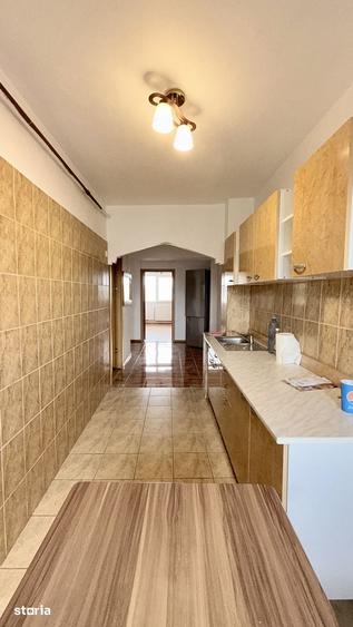 Apartament cu 3 camere în Ostroveni