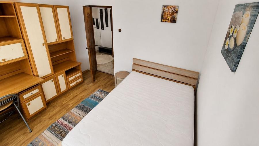 Apartament cu 2 camere semidecomandat în Republicii