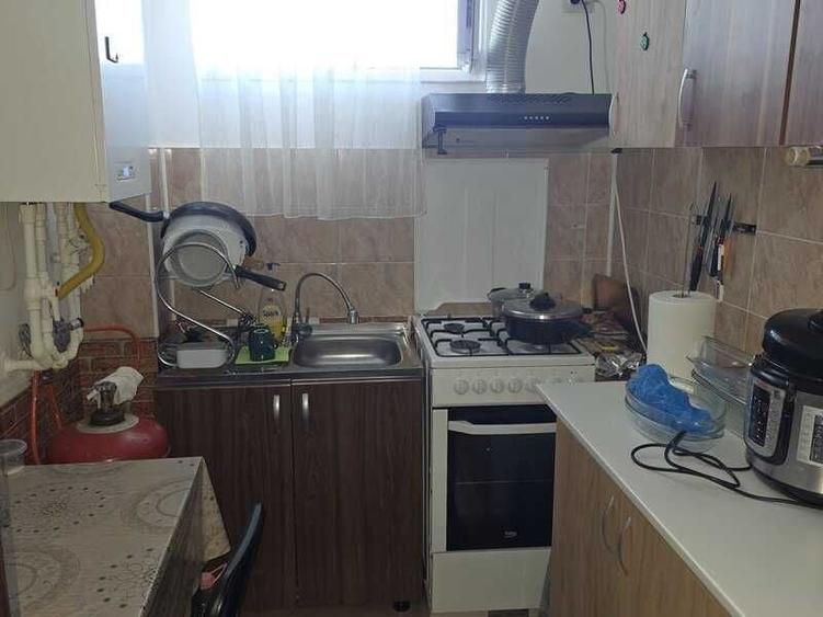 Garsonieră decomandată în Central