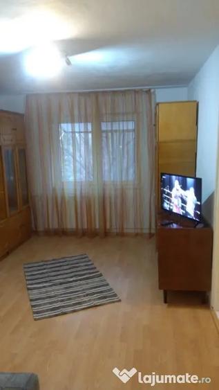 Apartament cu 2 camere semidecomandat în Vest