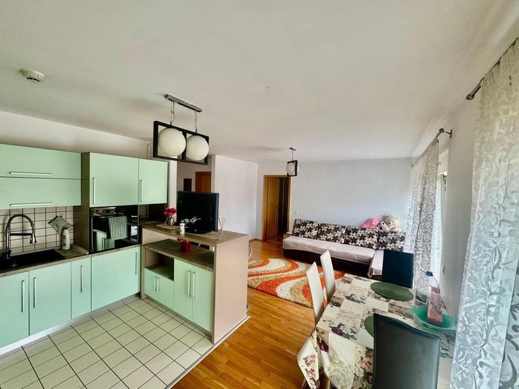 Apartament cu 2 camere semidecomandat în Central