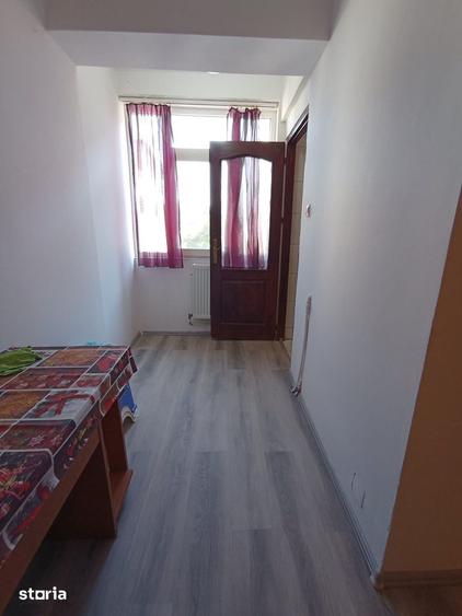 Garsonieră decomandată în Nicolina