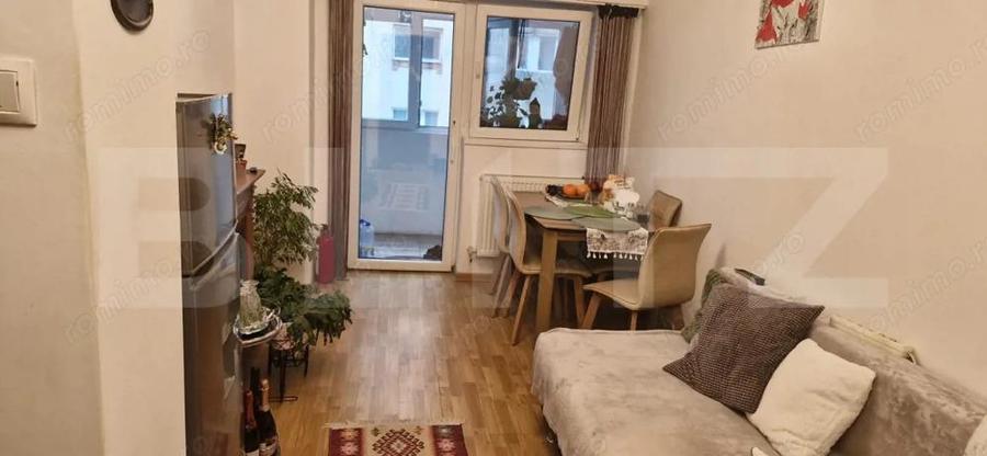 Apartament cu 3 camere decomandat în Ultracentral
