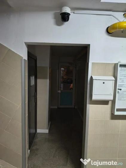 Apartament cu 3 camere decomandat în Lacul Tei