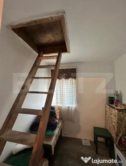 Casă cu 2 camere cu Teren 690 Mp în Petrești