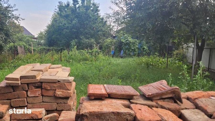Casă cu 3 camere cu Teren 120 Mp în Central