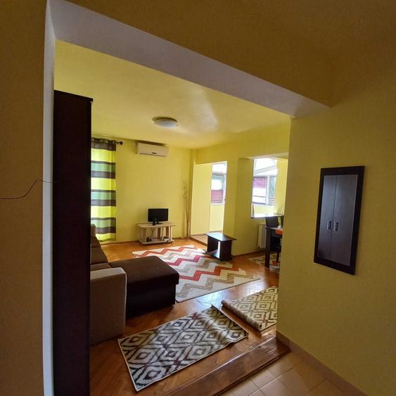 Apartament cu 2 camere decomandat în Circumvalațiunii
