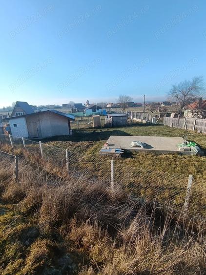 Teren de 500 mp, în Est
