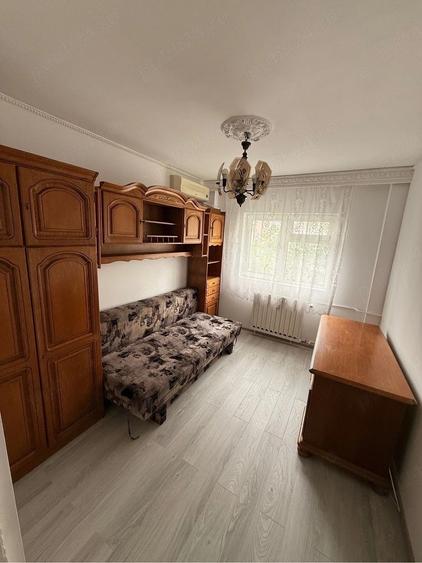 Apartament cu 3 camere decomandat, mobilat în Dristor