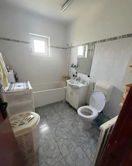 Apartament cu 2 camere decomandat în Cornitoiu