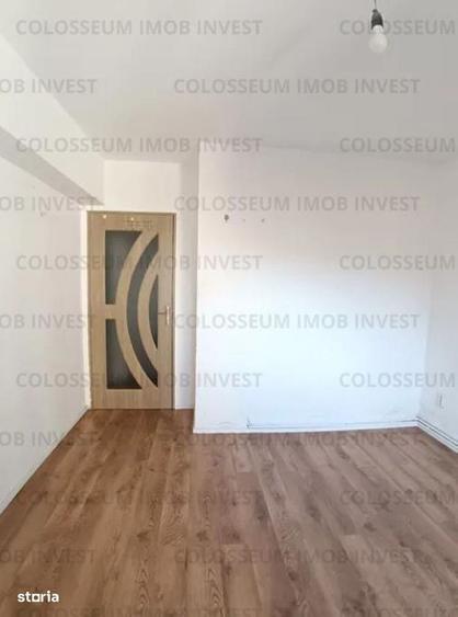 Apartament cu 3 camere decomandat în Răcădău