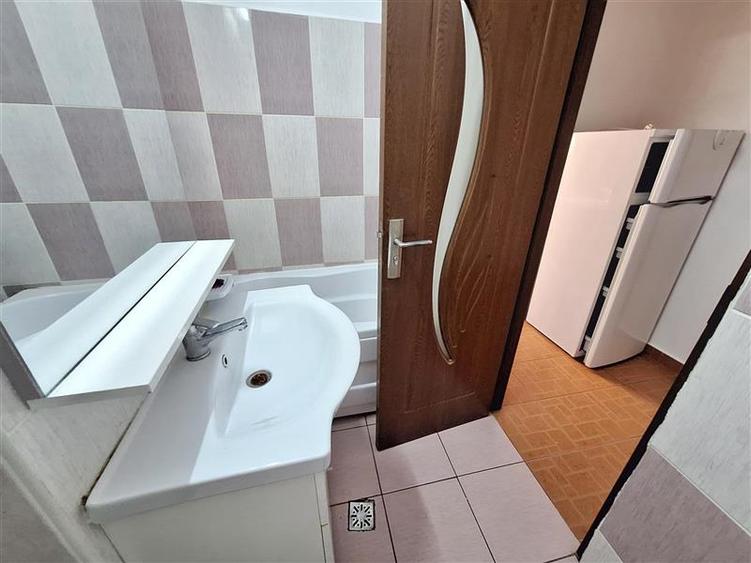 Garsonieră decomandată în Bistrița Lac
