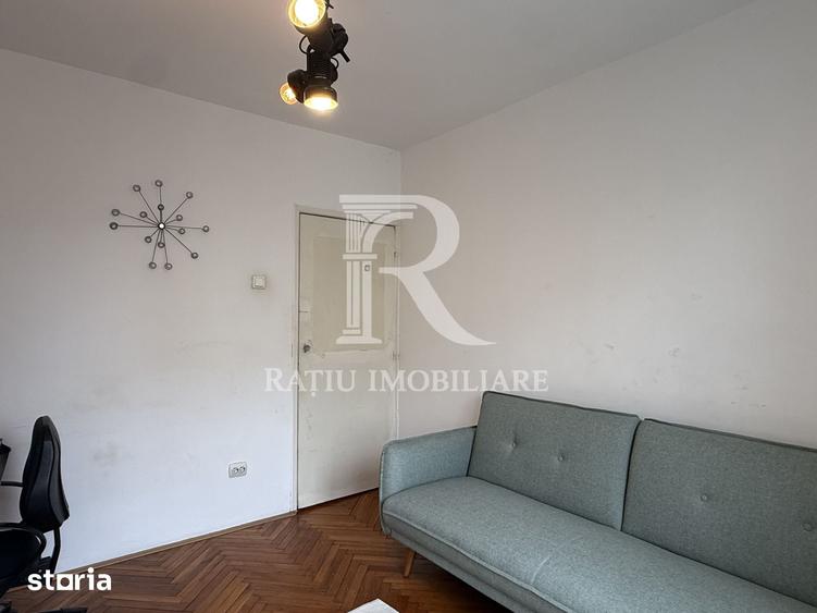 Apartament cu 3 camere decomandat în Decebal