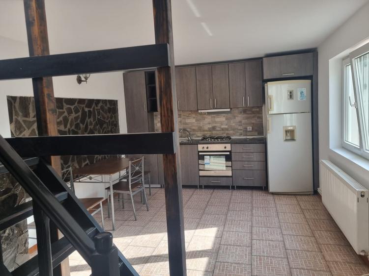 Casă cu 3 camere cu Teren 40 Mp în Crângași