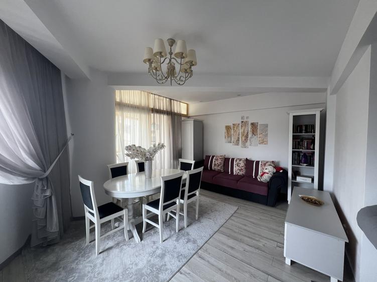 Apartament cu 2 camere decomandat, mobilat în Central
