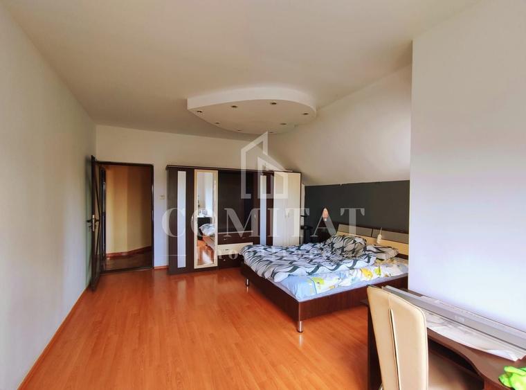 Apartament cu 3 camere decomandat, mobilat în Zorilor