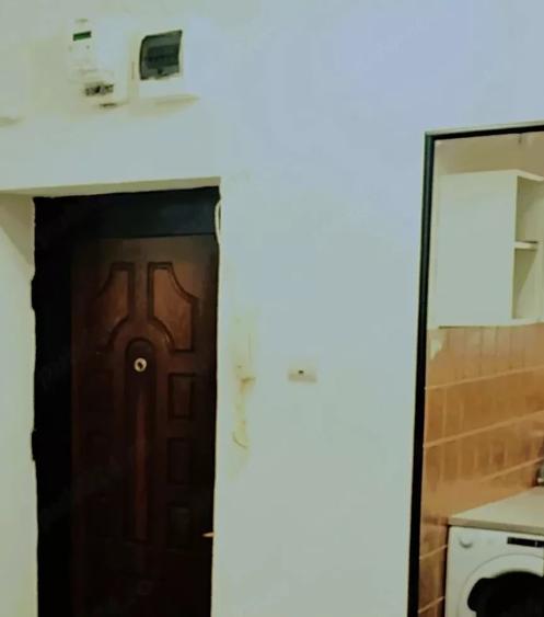 Apartament cu 2 camere semidecomandat, mobilat în Cazino