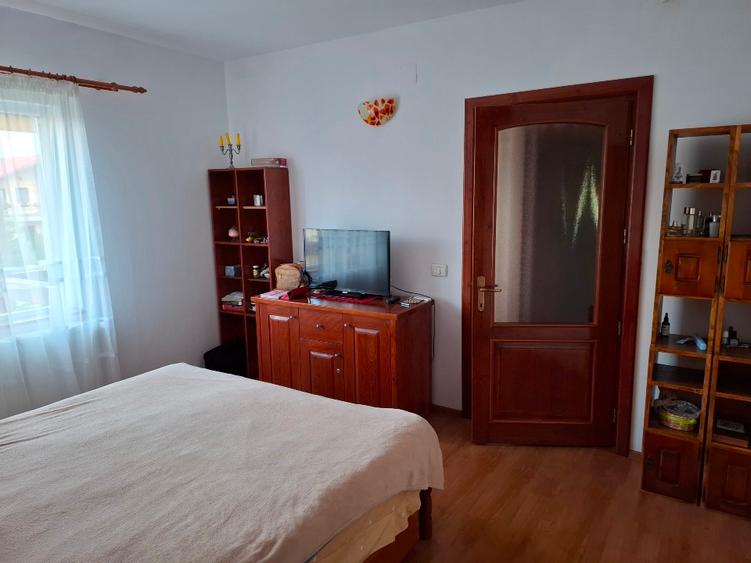 Casă individuală cu 4 camere cu Teren 600 Mp în Cristian