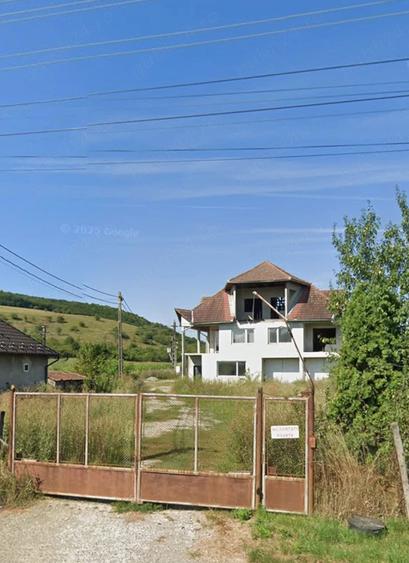 Spațiu comercial, de 839 mp, în Nima