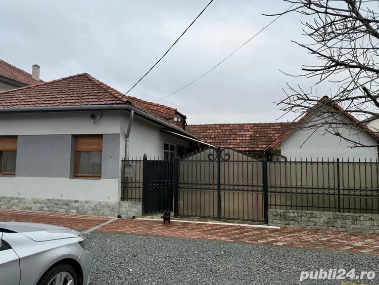 Casă cu 3 camere în Central