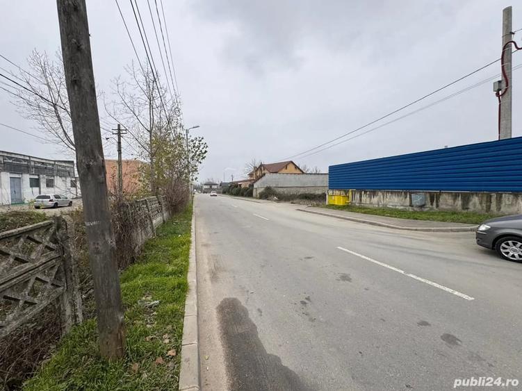 Spațiu comercial, de 3,000 mp, în Industrial
