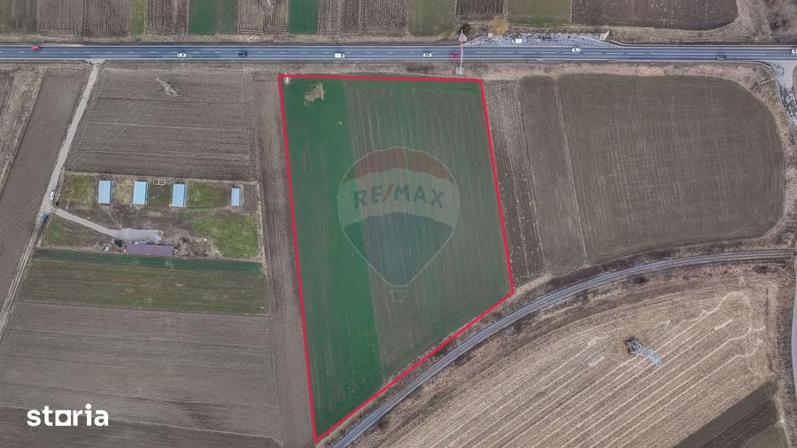 Teren de 5300 mp, în Prejmer