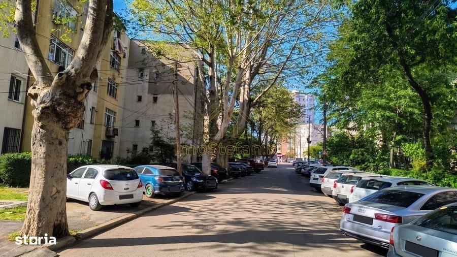 Apartament cu 3 camere decomandat în ICIL