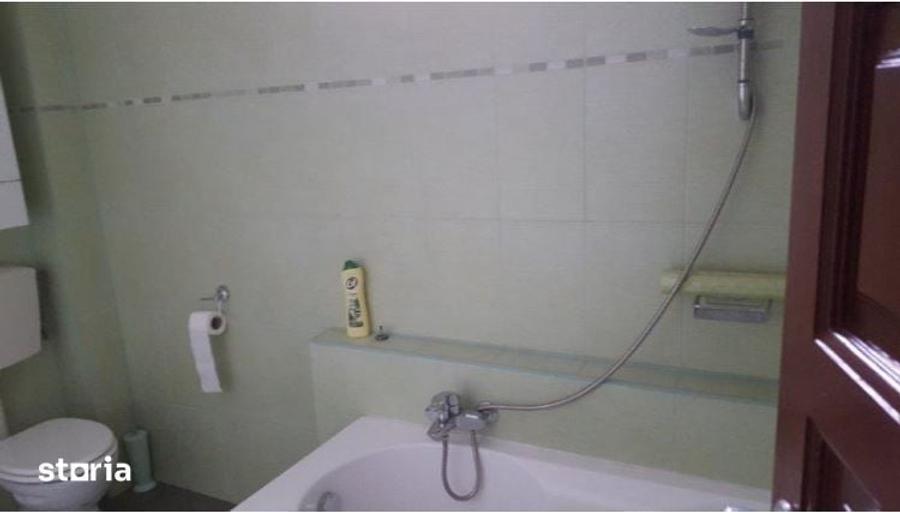Apartament cu 3 camere în Aviatorilor