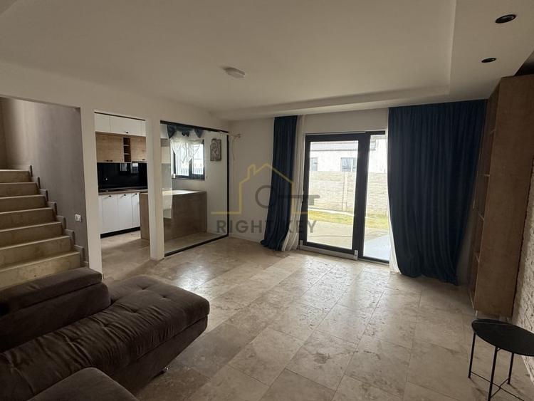 Duplex cu 5 camere cu Canalizare în Clinceni