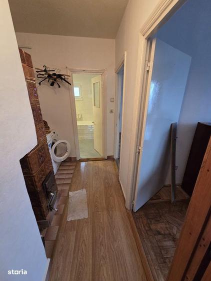 Apartament cu 4 camere decomandat în Central