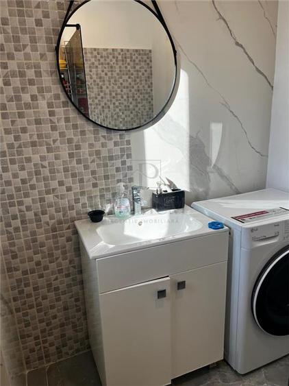 Apartament cu 3 camere decomandat, mobilat în Aradului