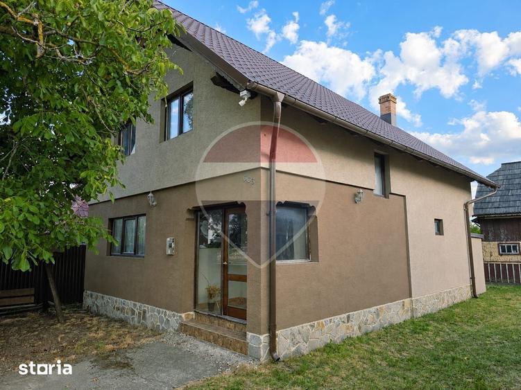 Casă cu 4 camere cu Teren 2560 Mp în Poieni-Solca