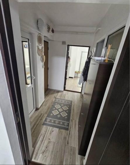 Apartament cu 3 camere decomandat în Alexandru cel Bun