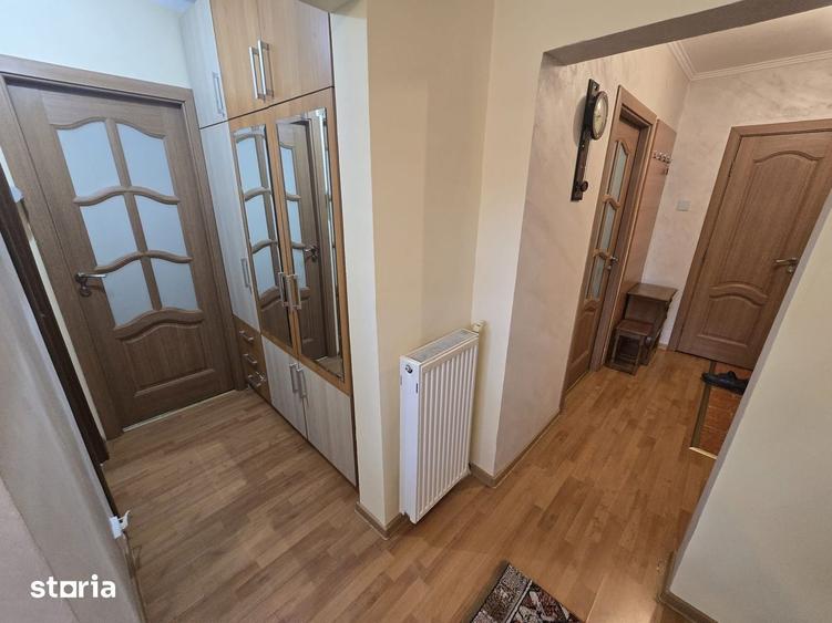Apartament cu 3 camere decomandat, mobilat în Mureșeni