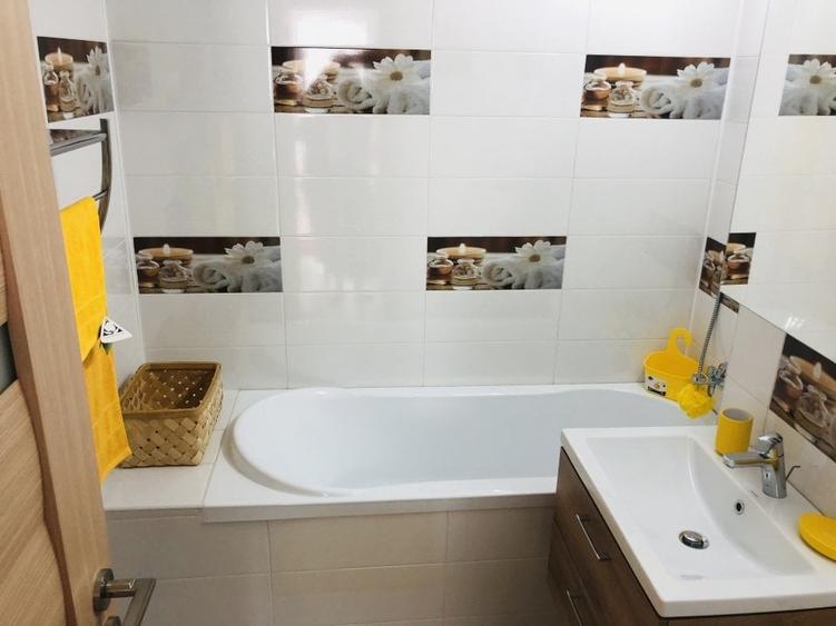 Apartament cu 3 camere decomandat, mobilat în Capitol