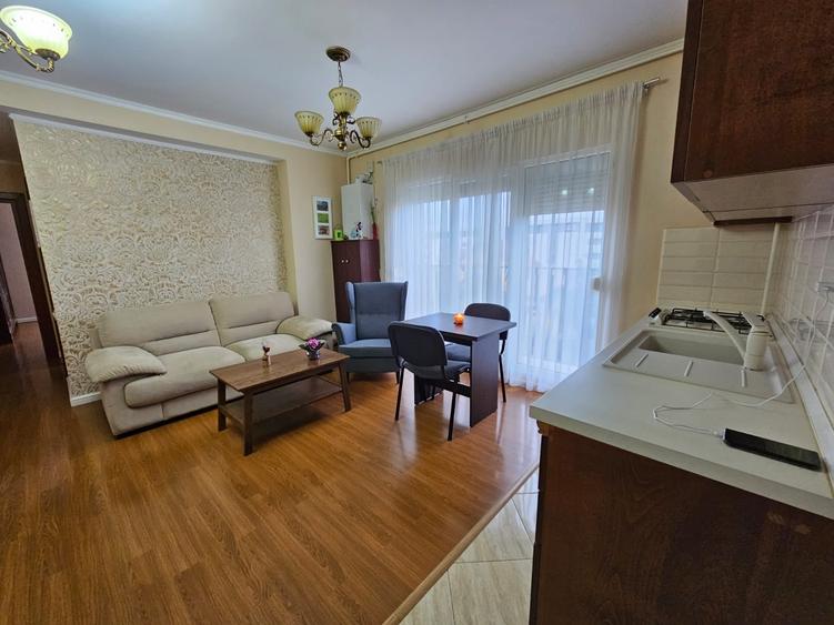 Apartament cu 3 camere în Ultracentral