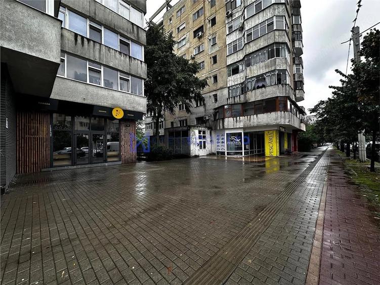 Spațiu comercial, de 52 mp, în Filiași