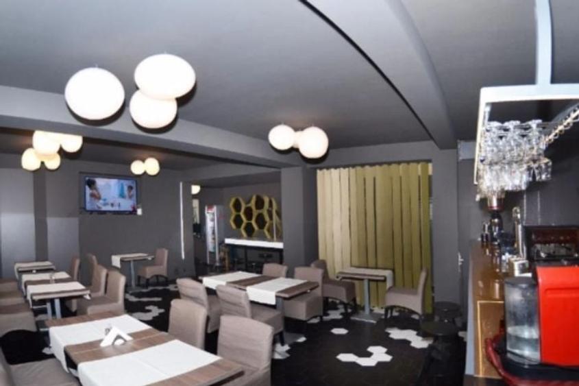 Spațiu comercial, de 310 mp, în Rosetti