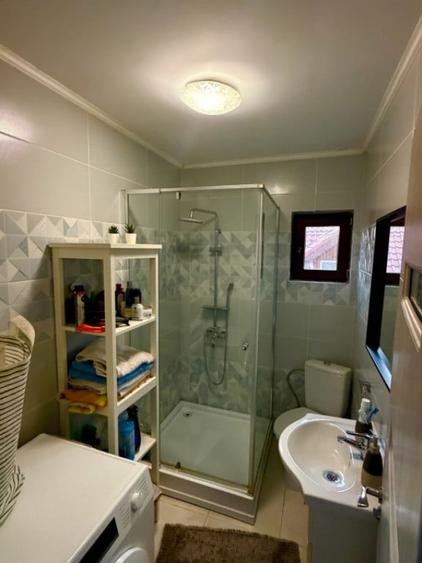 Casă cu 4 camere cu Teren 290 Mp în Lăpuș